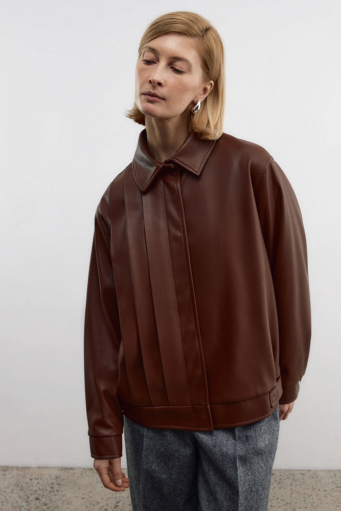 Куртка-бомбер из экокожи