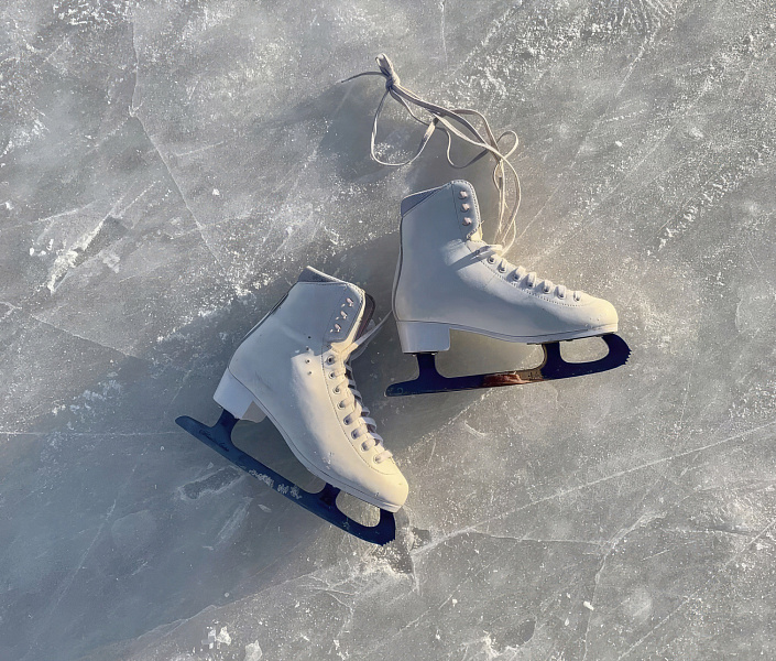 Как одеться на каток девушке?